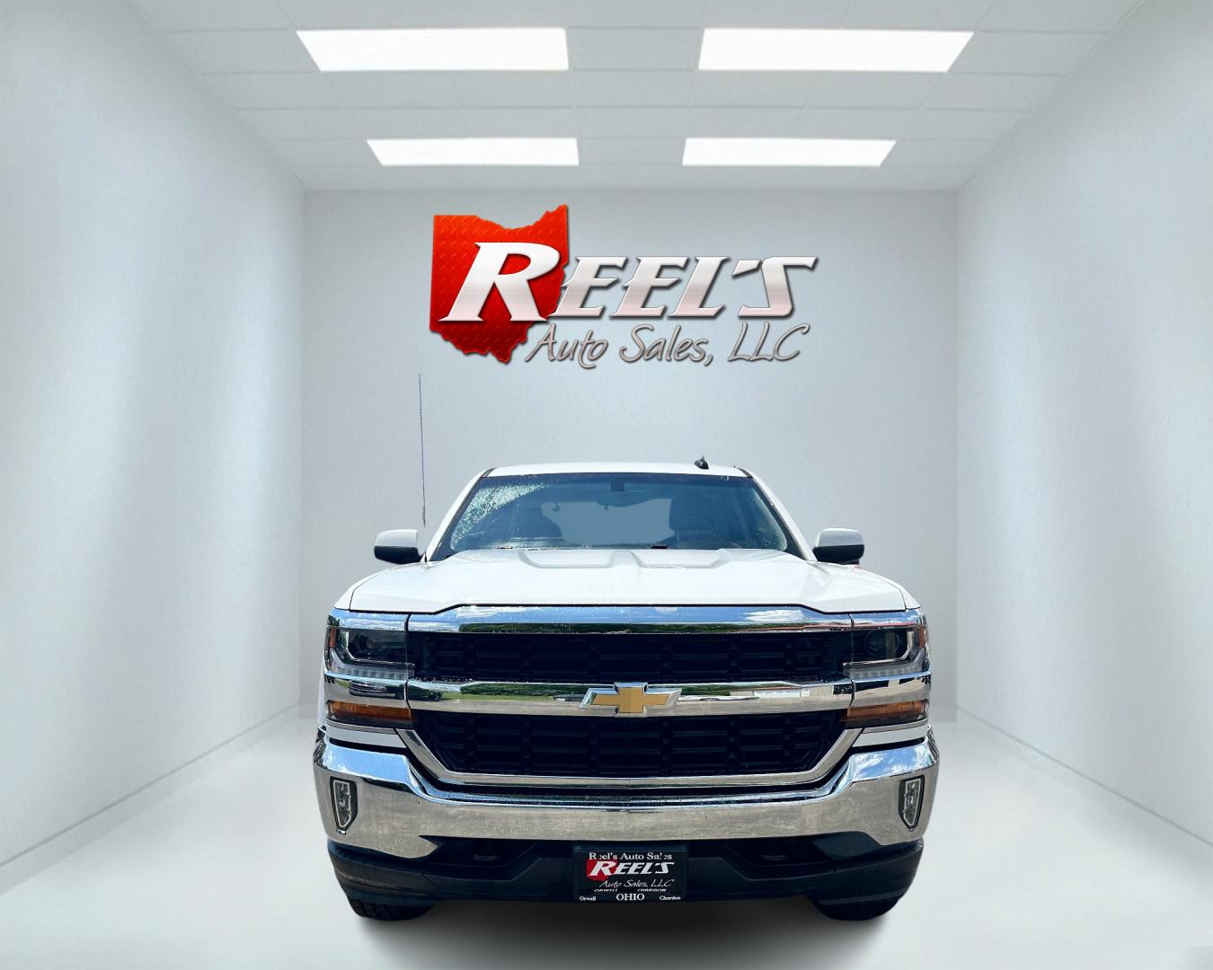 2017 White /Black Chevrolet Silverado 1500 LT (1GCVKREH5HZ) with an 4.3L V6 OHV 12V engine, 6-Speed Automatic transmission, located at 11115 Chardon Rd. , Chardon, OH, 44024, (440) 214-9705, 41.580246, -81.241943 - Photo#1
